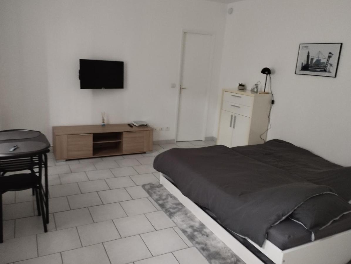 Charmant Studio Canape Lit Netflix Prime Video Dazn Wifi Le Havre Exterior photo